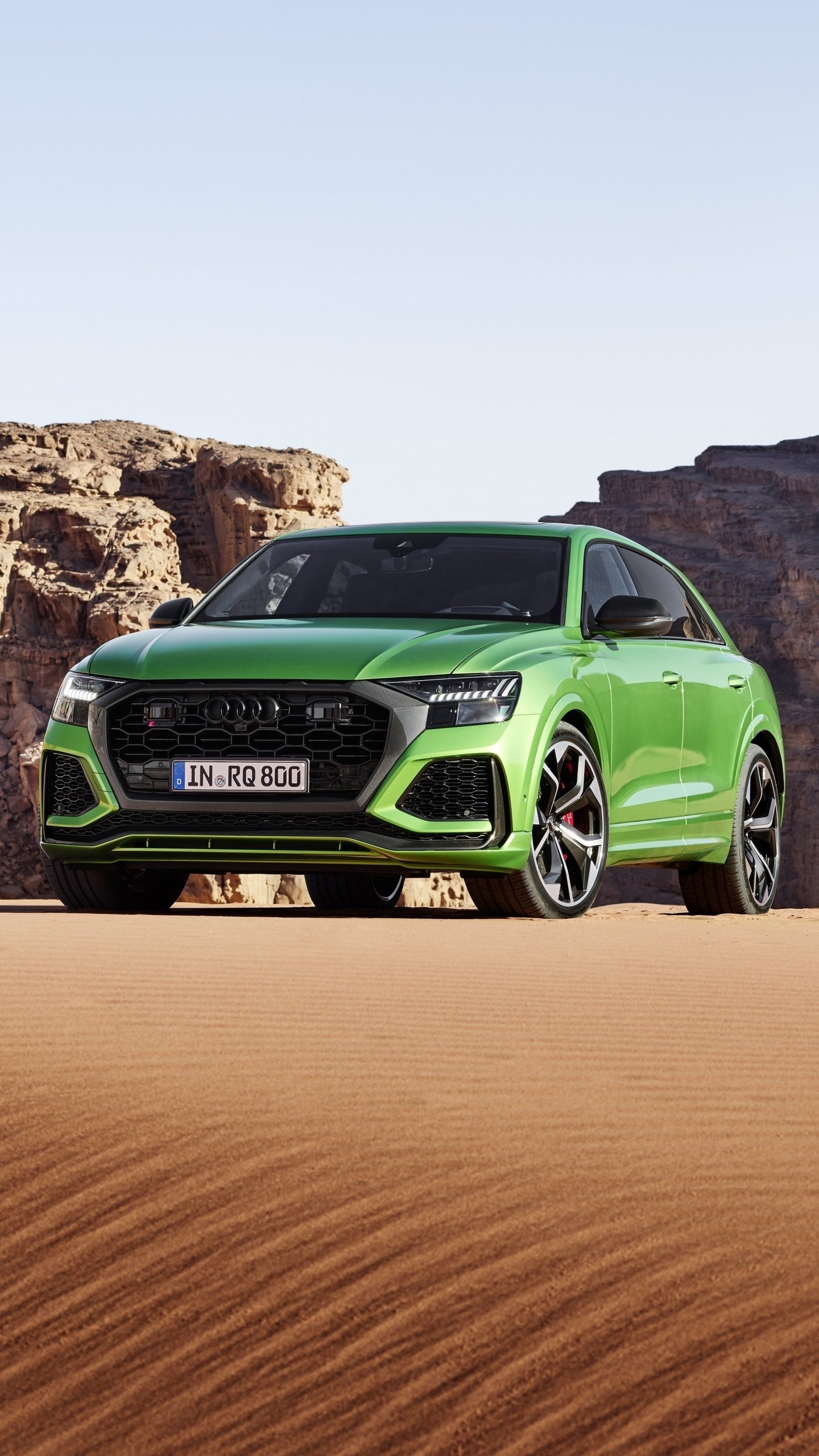 audi q8 powerful and stylish driving pleasure advanced technology hd phone