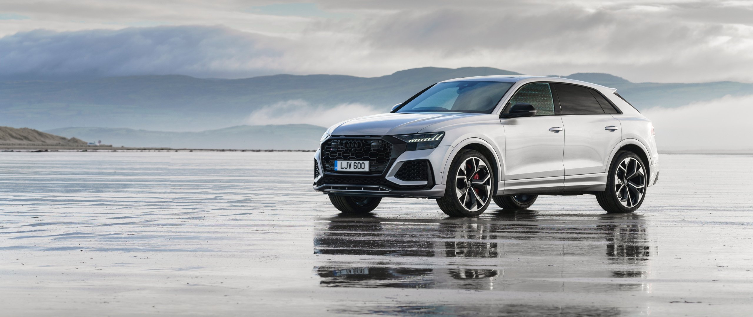 audi rs q8 high-definition wallpapers german car performance suv dual screen desktop