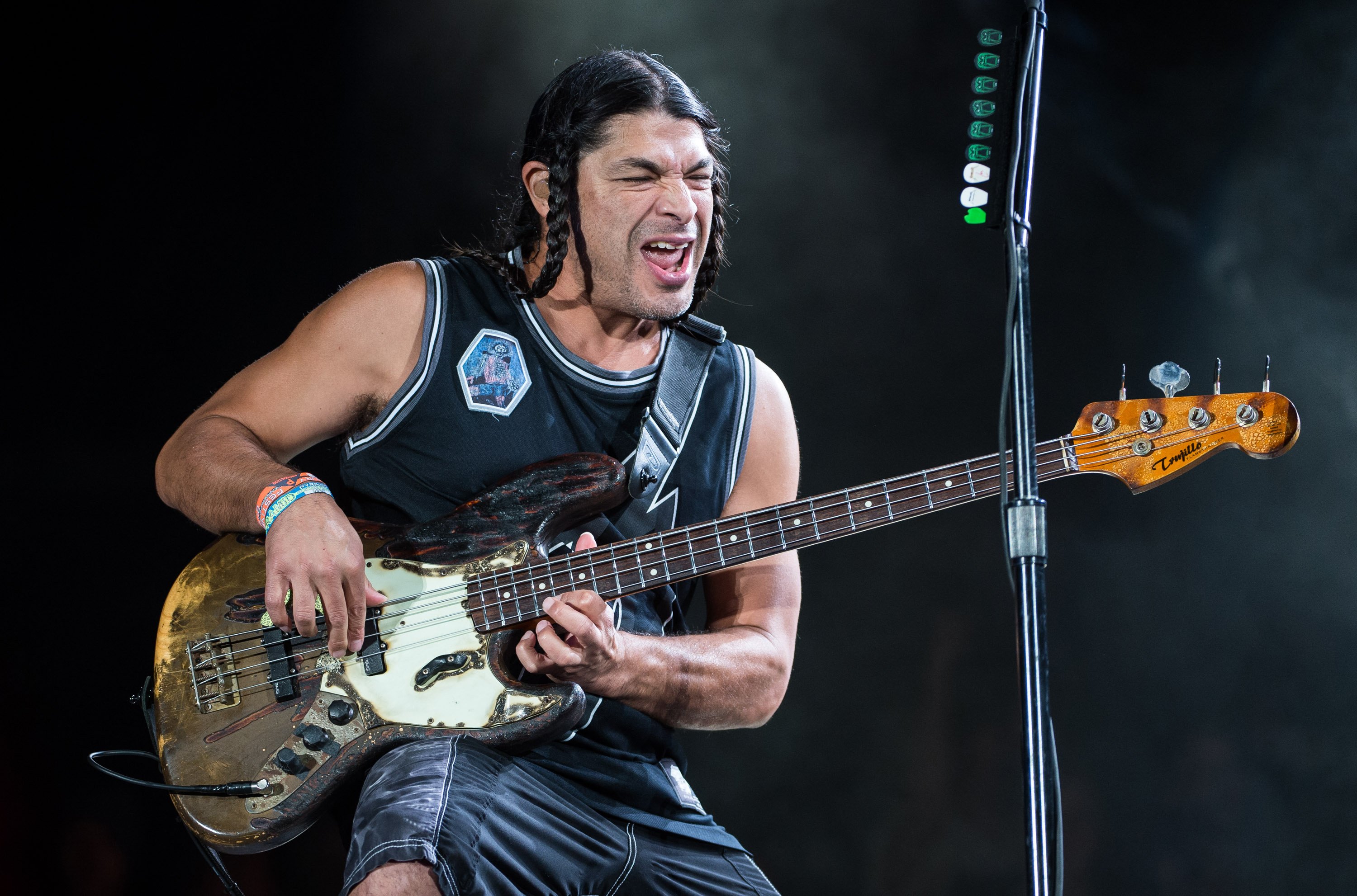 pyramid stage robert trujillo wallpaper hd desktop