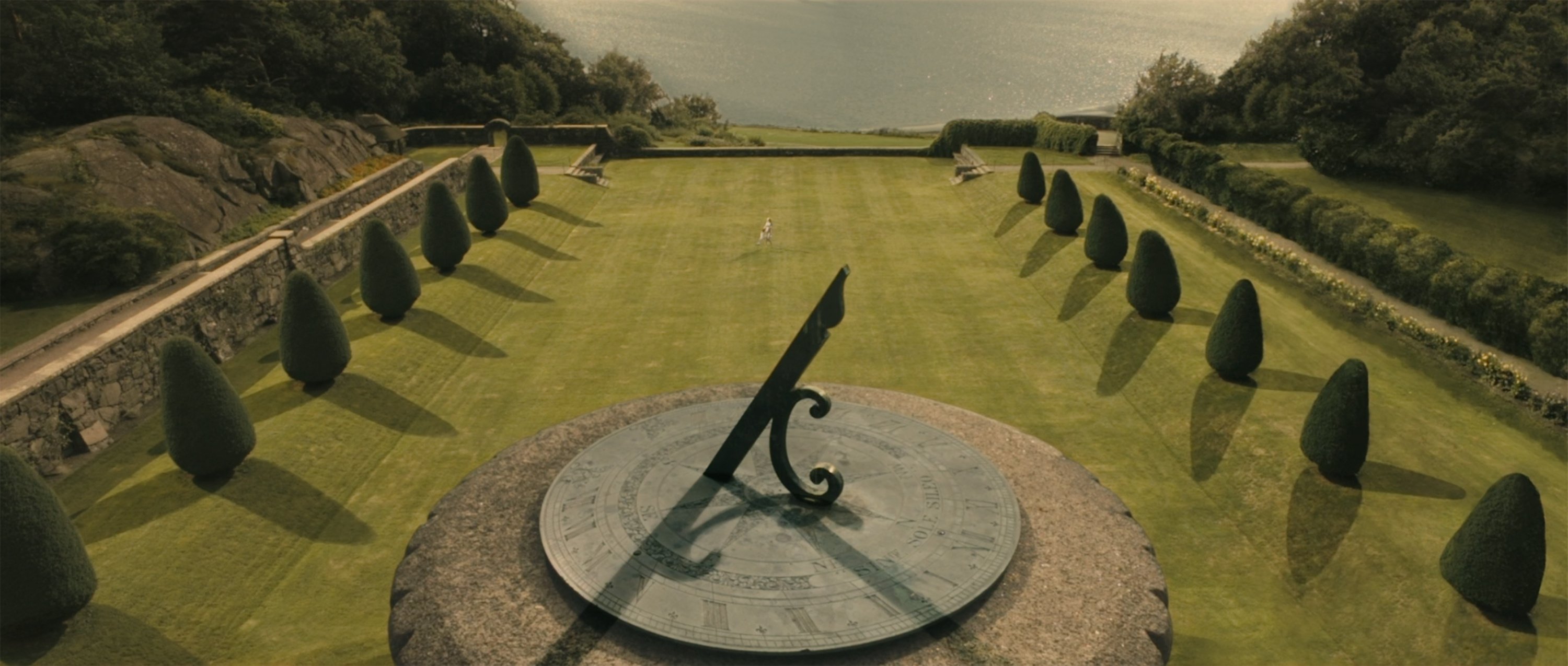 lars von trier melancholia film atlas of places aesthetic exploration dual screen desktop