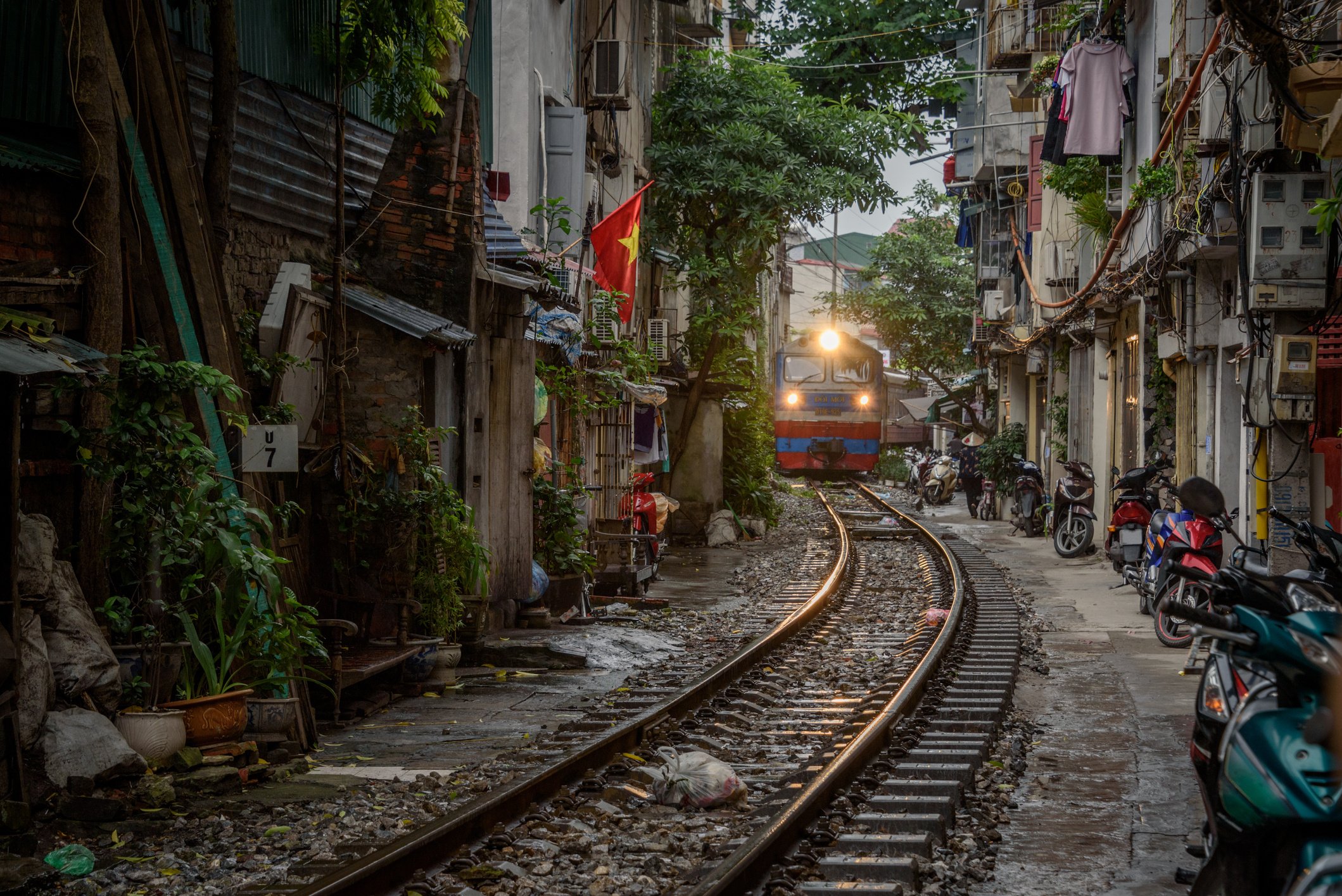 hanoi city life famous train street overcrowding issues vibrant atmosphere hd desktop
