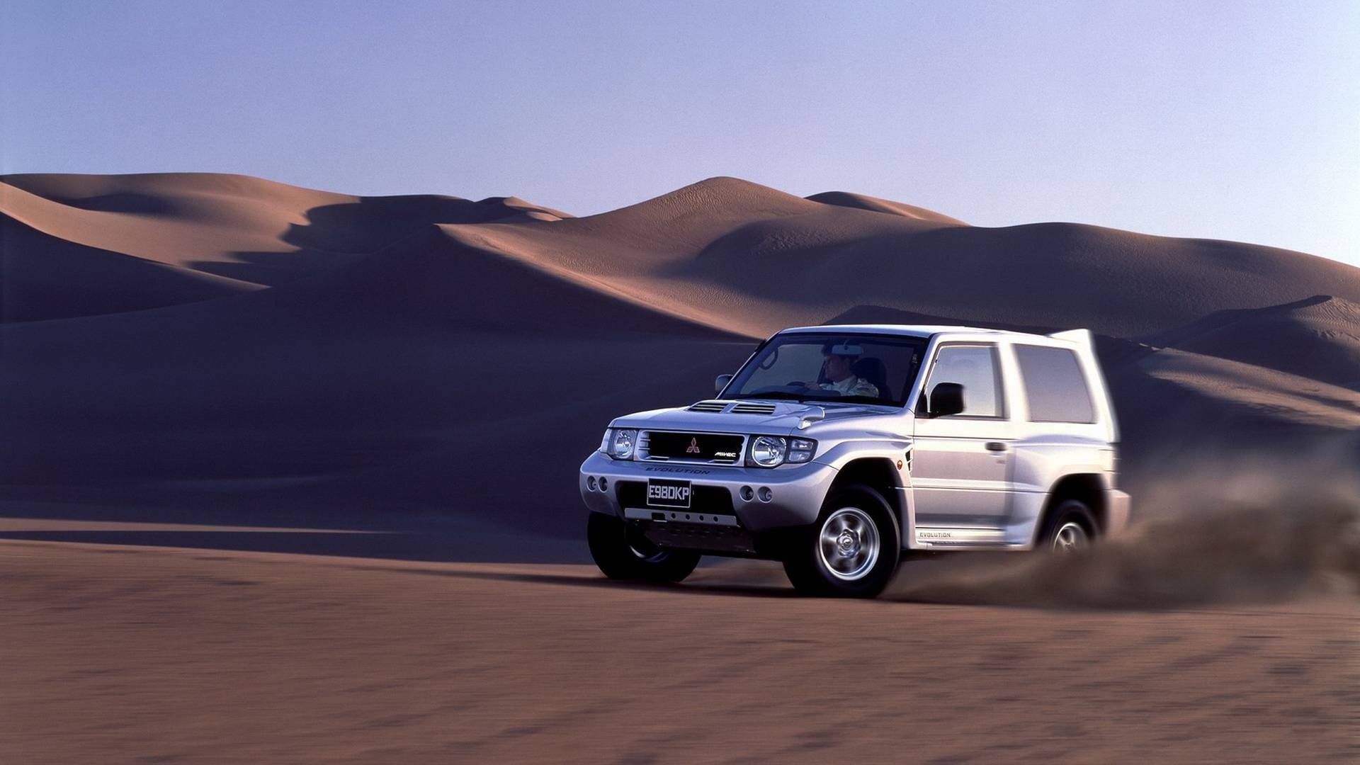 evolution (v55) mitsubishi pajero wallpaper full hd desktop