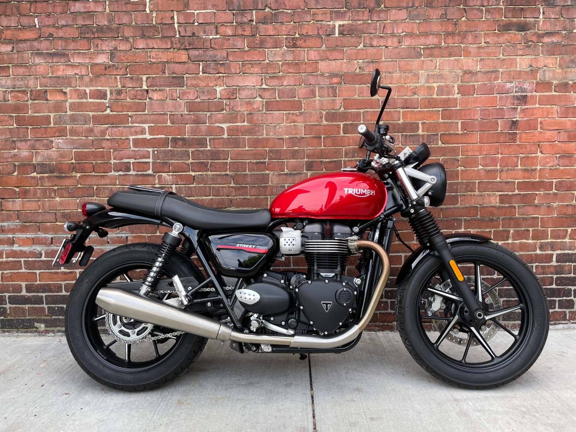 2020 model triumph street twin wallpaper hd desktop