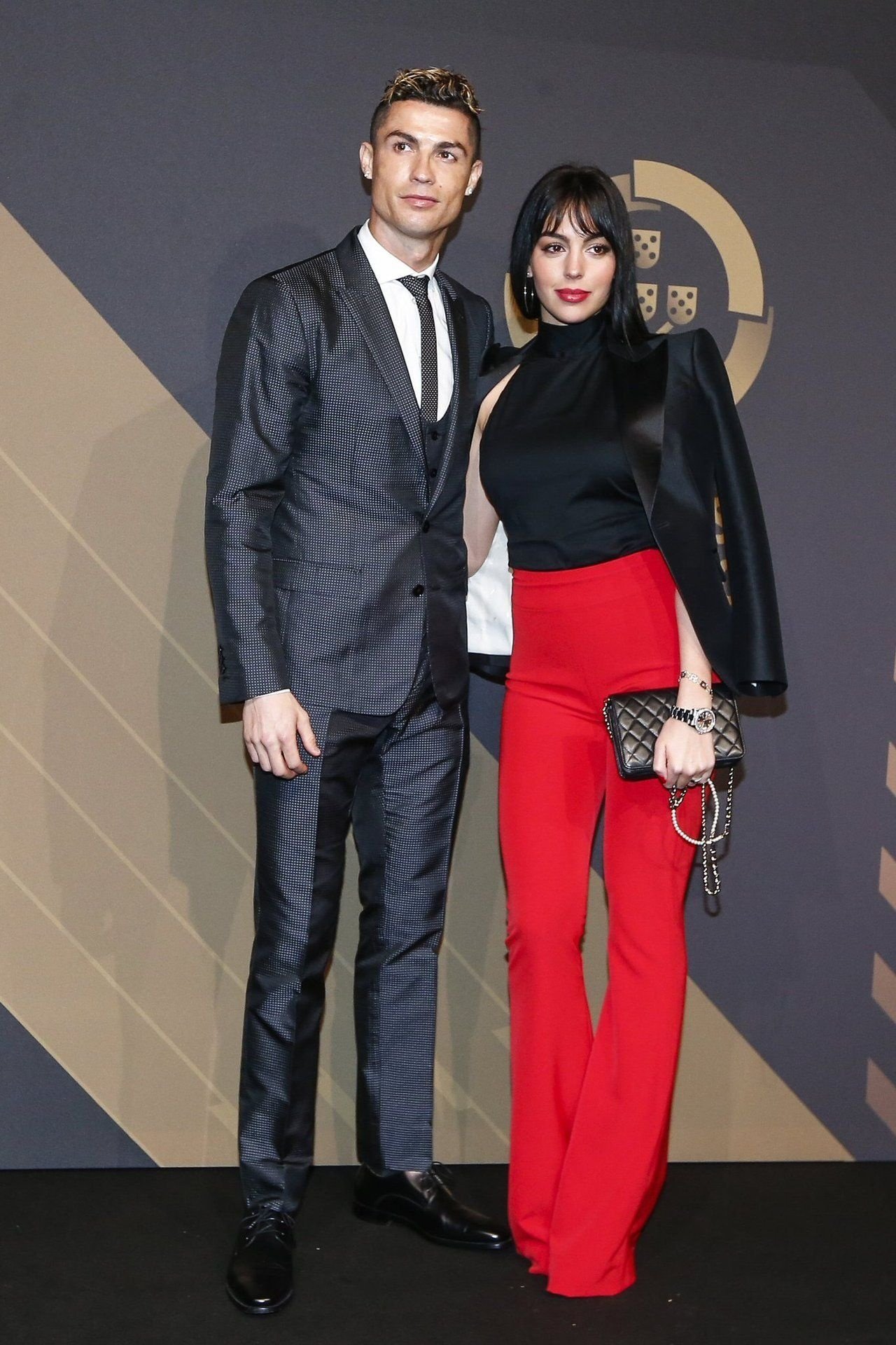 quina awards 2018 cristiano ronaldo and georgina rodriguez wallpaper hd phone